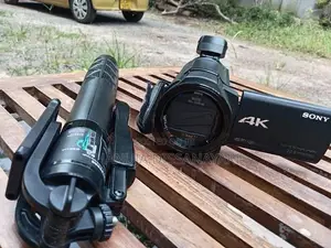 Sony FDR-AX33 4K Camcorder