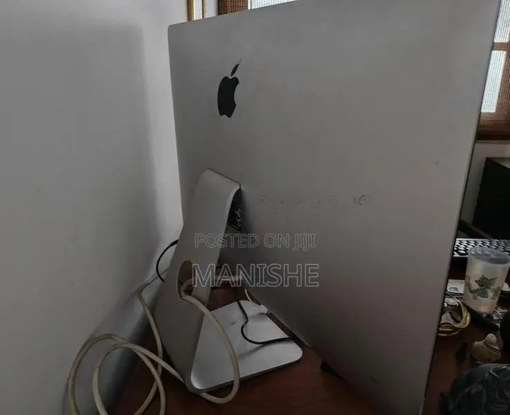 Apple iMac Desktop