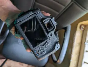 Canon 750D
