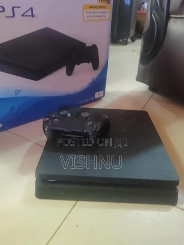 Play Station 4
