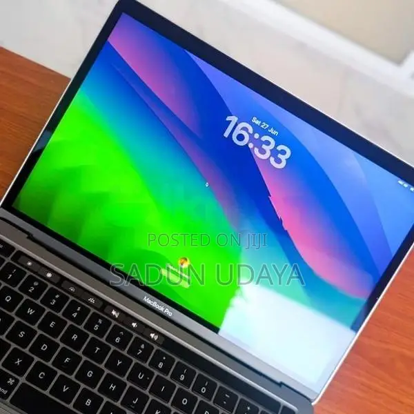 Apple Macbook M2 Pro 8GB 256GB