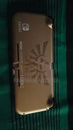 Nintendo Switch Lite Hyrule Edition