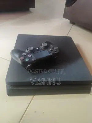 Play Station 4
