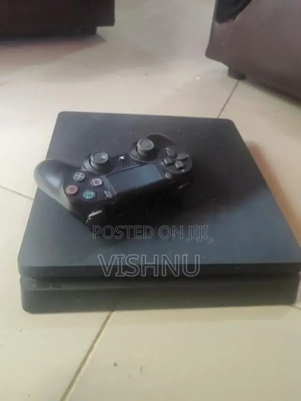 Play Station 4