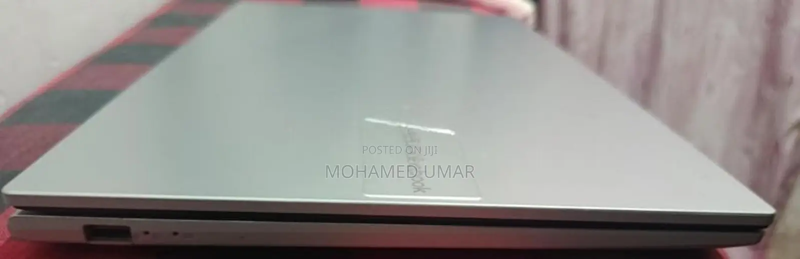 Asus Vivobook Laptop