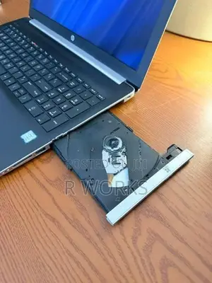HP Laptop 8th GEN i3