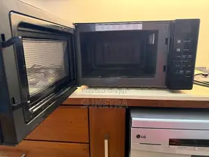 LG 20L Solo Microwave Oven - Black