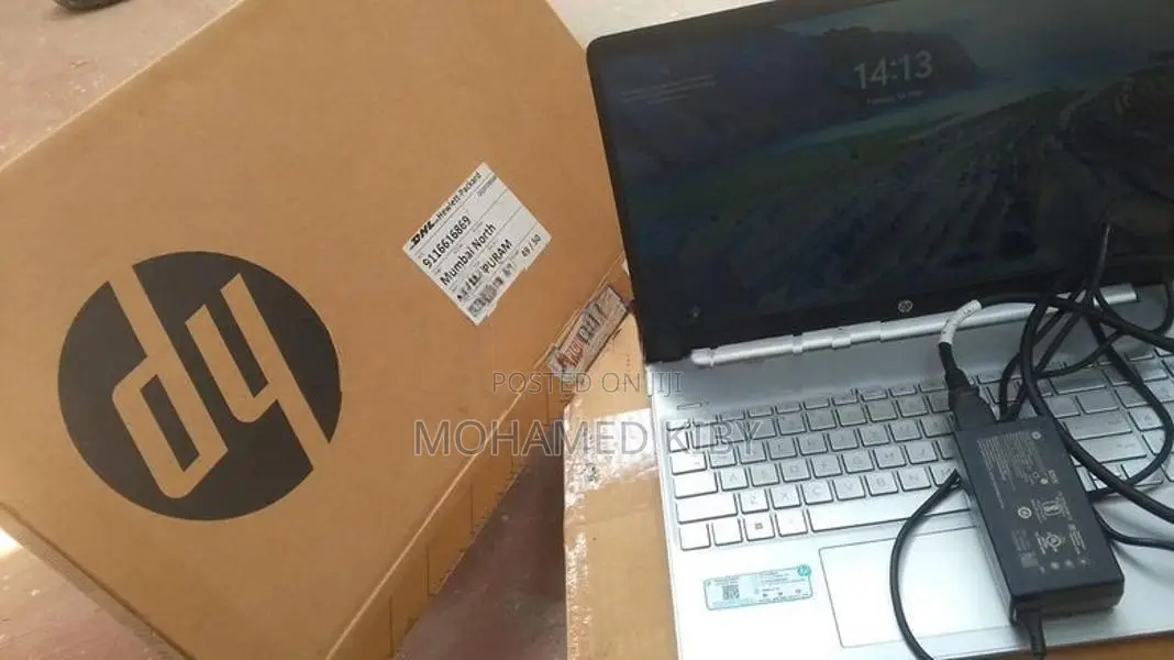 HP 8GB RAM 512GB hard graphics card 2GB