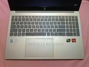 HP Laptop AMD RYZEN 3 - 7320U / 8GB RAM 512 SSD 15.6 FHD Windows 11