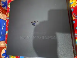 PS4 slim 500GB Consoles