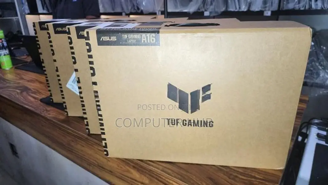 Asus TUF A16 Ryzen 7 7445HS RTX4050 6GB 16GB DDR5 Gaming Laptop
