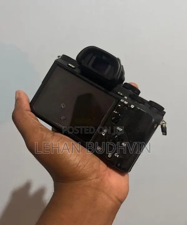Sony a7ii + 50mm 1.8/f