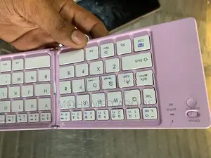 Bluetooth Connecting Keyboard