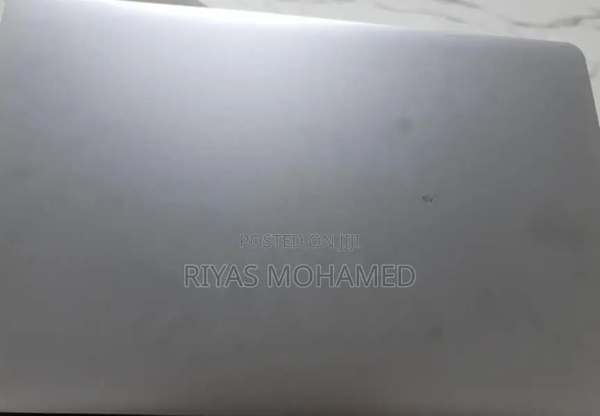 Lenovo Ryzon 5 7520U Laptop