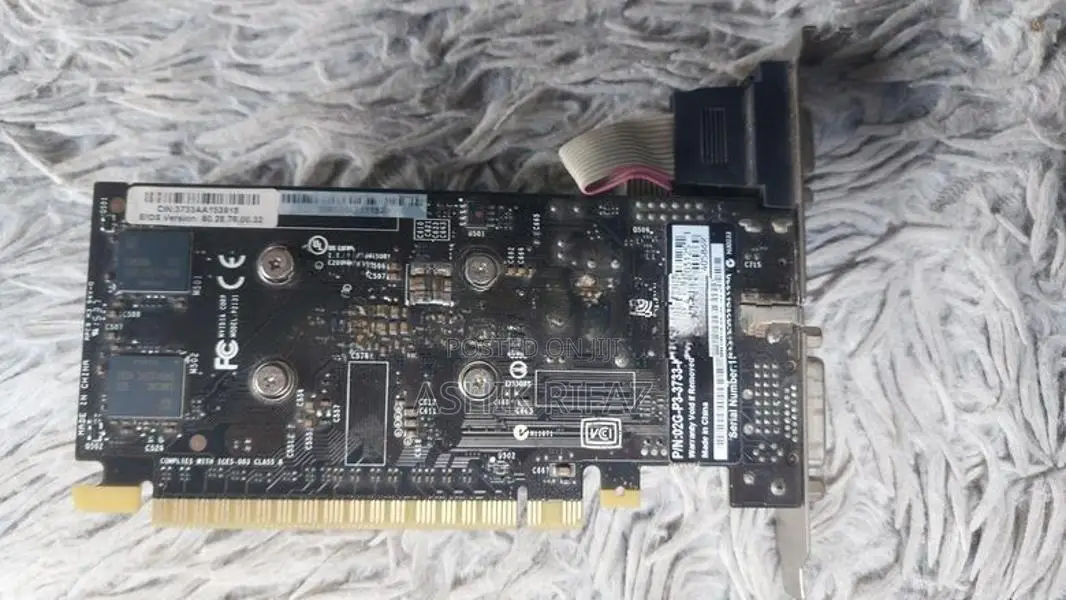 E VGA NVIDIA GeForce GT 730