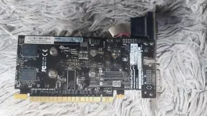 E VGA NVIDIA GeForce GT 730