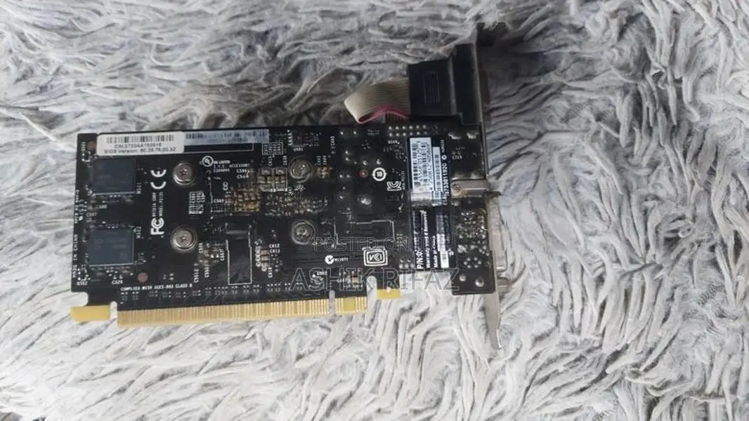 E VGA NVIDIA GeForce GT 730