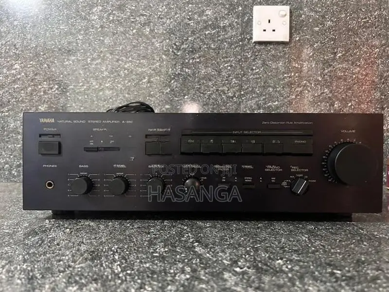 Yamaha A-550 Natural Sound Stereo Amplifier