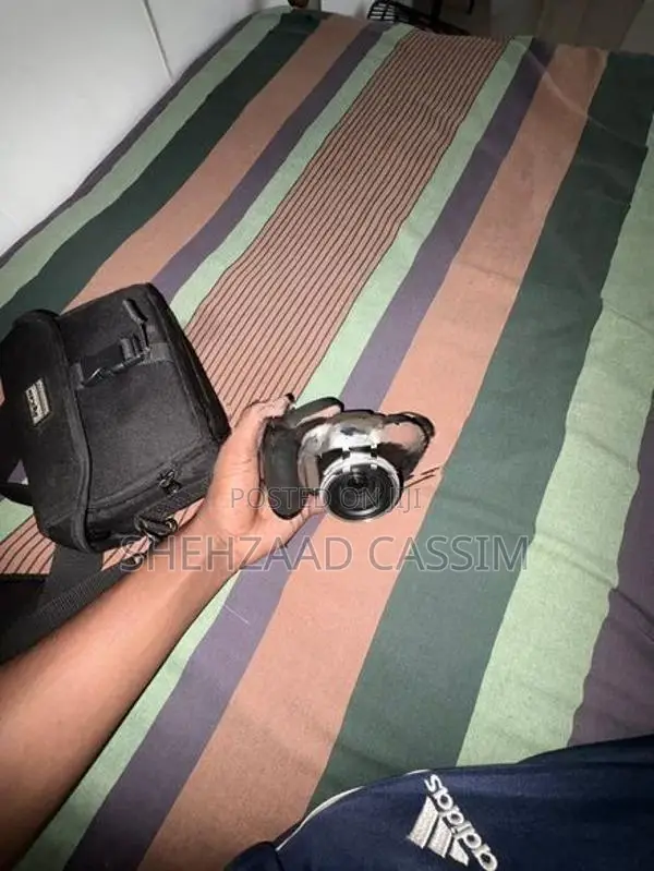 OLYMPUS SP 800uz
