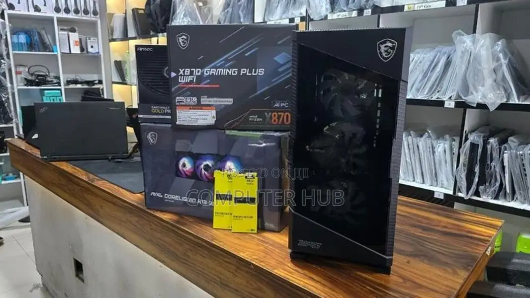 AMD Ryzen 9 7900X3D 32GB RAM 1TB NVME RTX 5070 12GB Gaming PC
