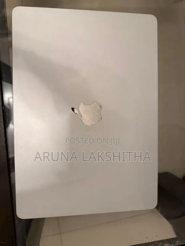 Apple MacBook Air M4 16GB RAM and 256GB HDD