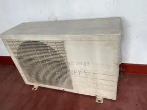 Midea 12000BTU Air Condition