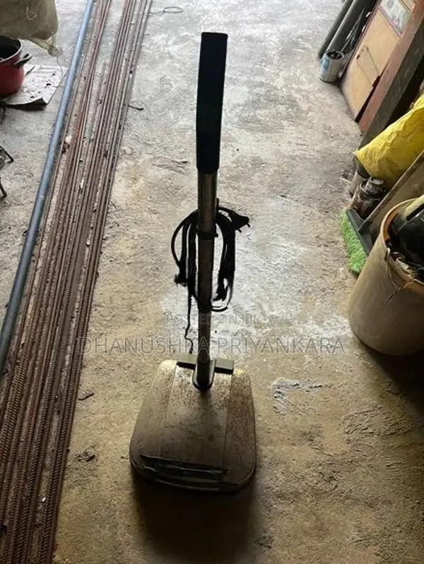 Floor polisher