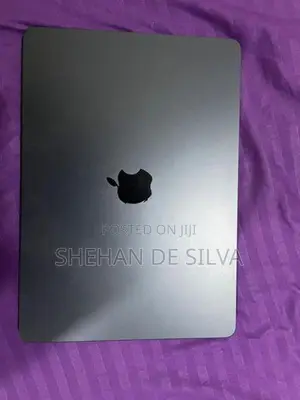 Apple Macbook Air M2