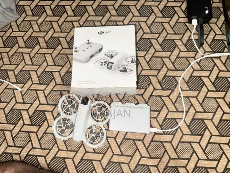 DJI Neo
