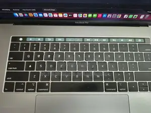 Apple MacBook Pro (15-inch, 2018)