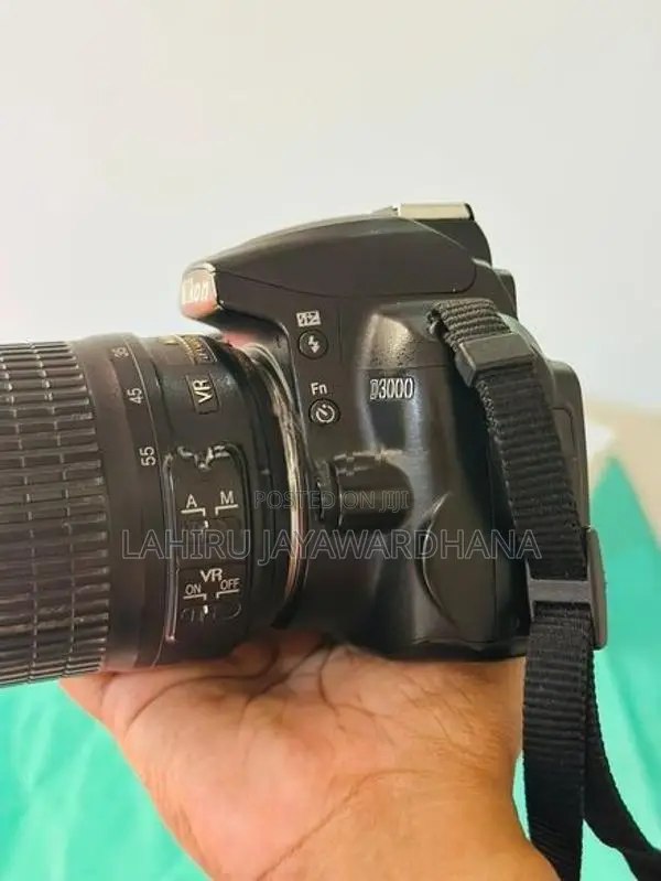 Nikon d3000 DSLR Camera