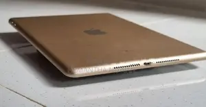 Apple ipad 5th gen wifi