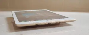 Apple ipad 5th gen wifi
