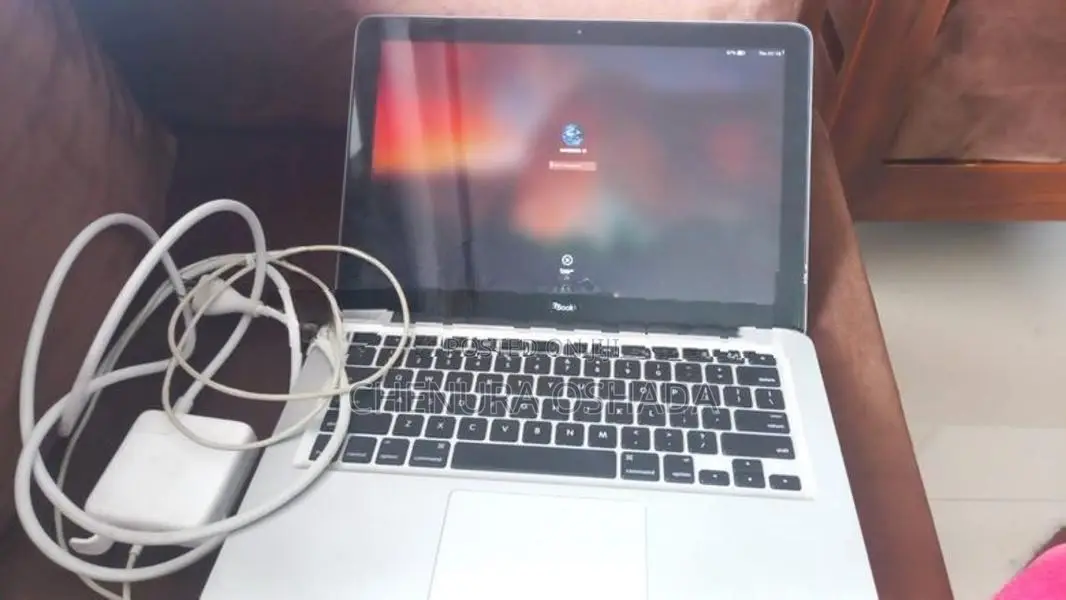 Apple MacBook Pro 13" | 8GB RAM