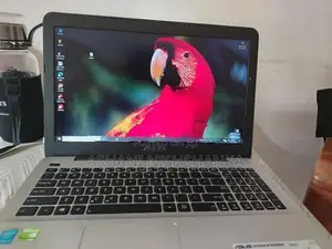ASUS X555L Core i5 5th Gen (Upgraded 8GB RAM / 1TB HDD)