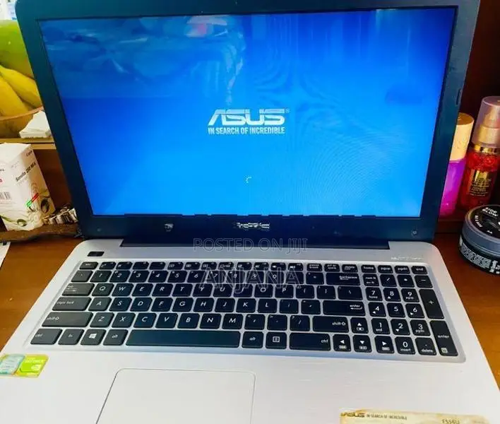Asus F556U Laptop Core i5 1TB HDD 8GB RAM