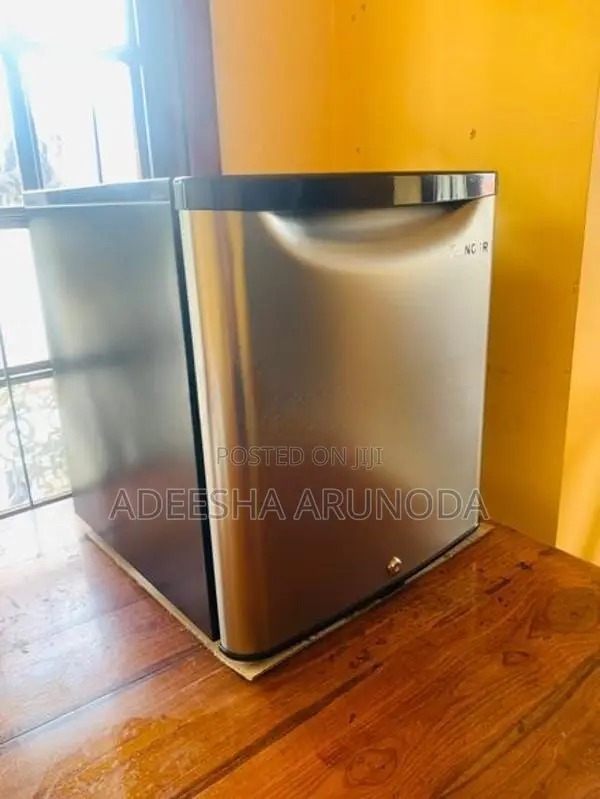 Singer 47L Mini Bar With