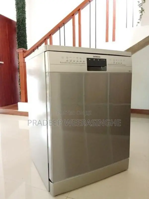 Siemens iQ300 Dishwasher (Like New )
