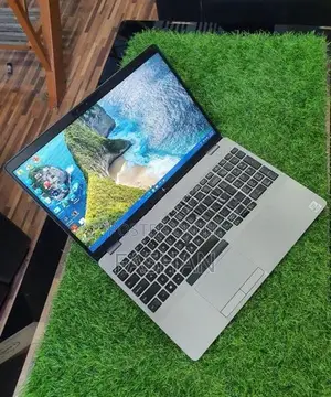 DELL i5 10TH GEN 2.20GHZ 16GB RAM 256GB NVME TOUCH SCREEN