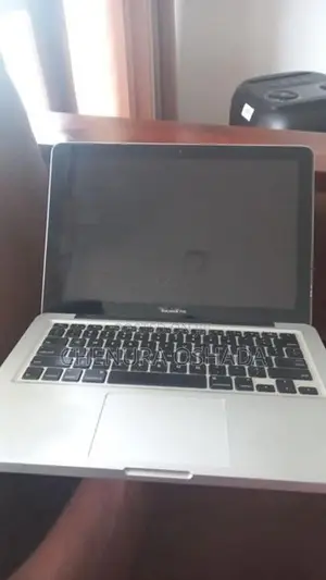 Apple MacBook Pro 13" | 8GB RAM