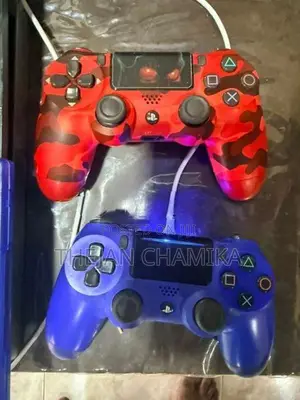 PS4 Slim