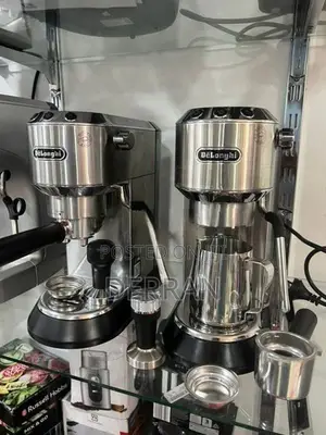 Moffee Machine -DELONGHI dedica arte