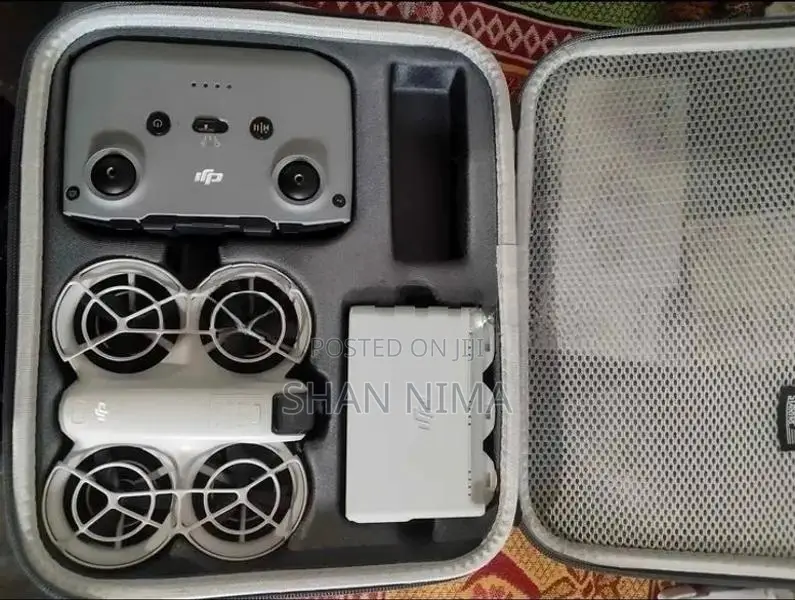 DJI Neo fly combo