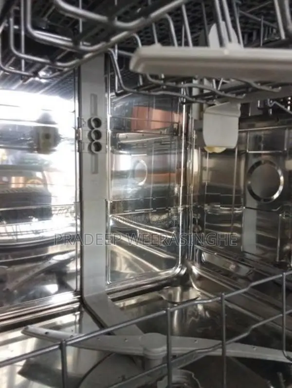 Siemens iQ300 Dishwasher (Like New )