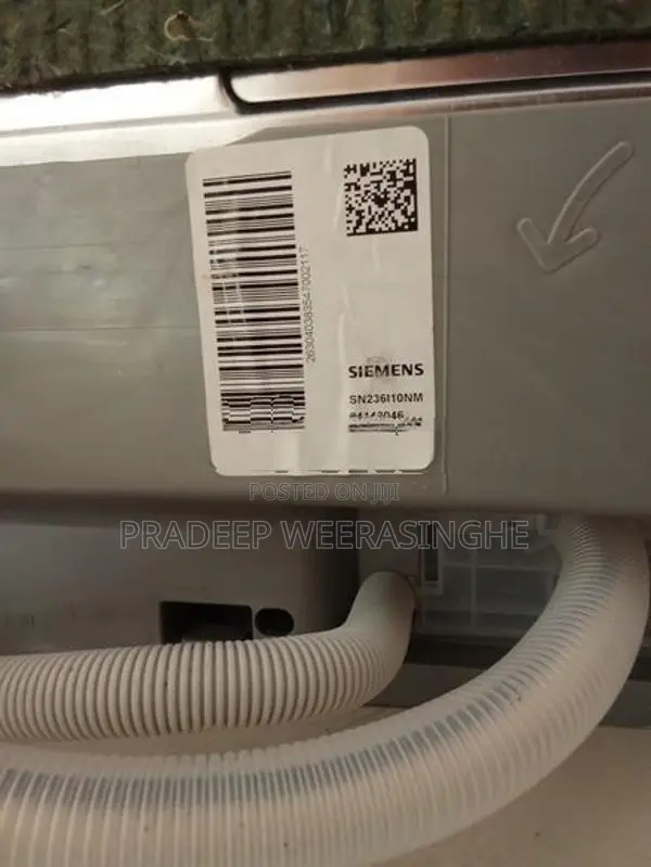 Siemens iQ300 Dishwasher (Like New )