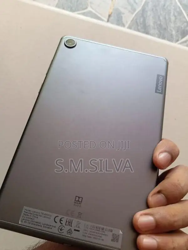 Lenovo Tab M8
