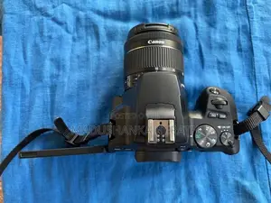 Canon EOS 250D DSLR Camera with 18-55 Lens