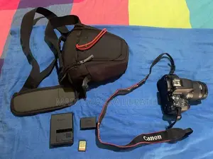 Canon EOS 250D DSLR Camera with 18-55 Lens