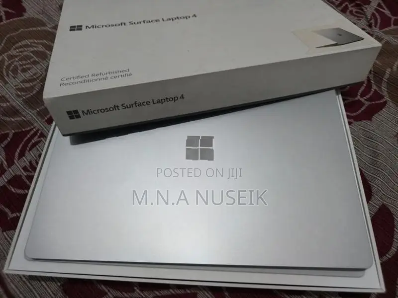 Microsoft Surface Laptop 4 (13.5-inch 512GB)