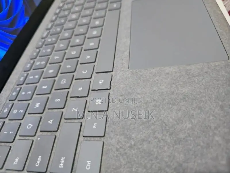 Microsoft Surface Laptop 4 (13.5-inch 512GB)